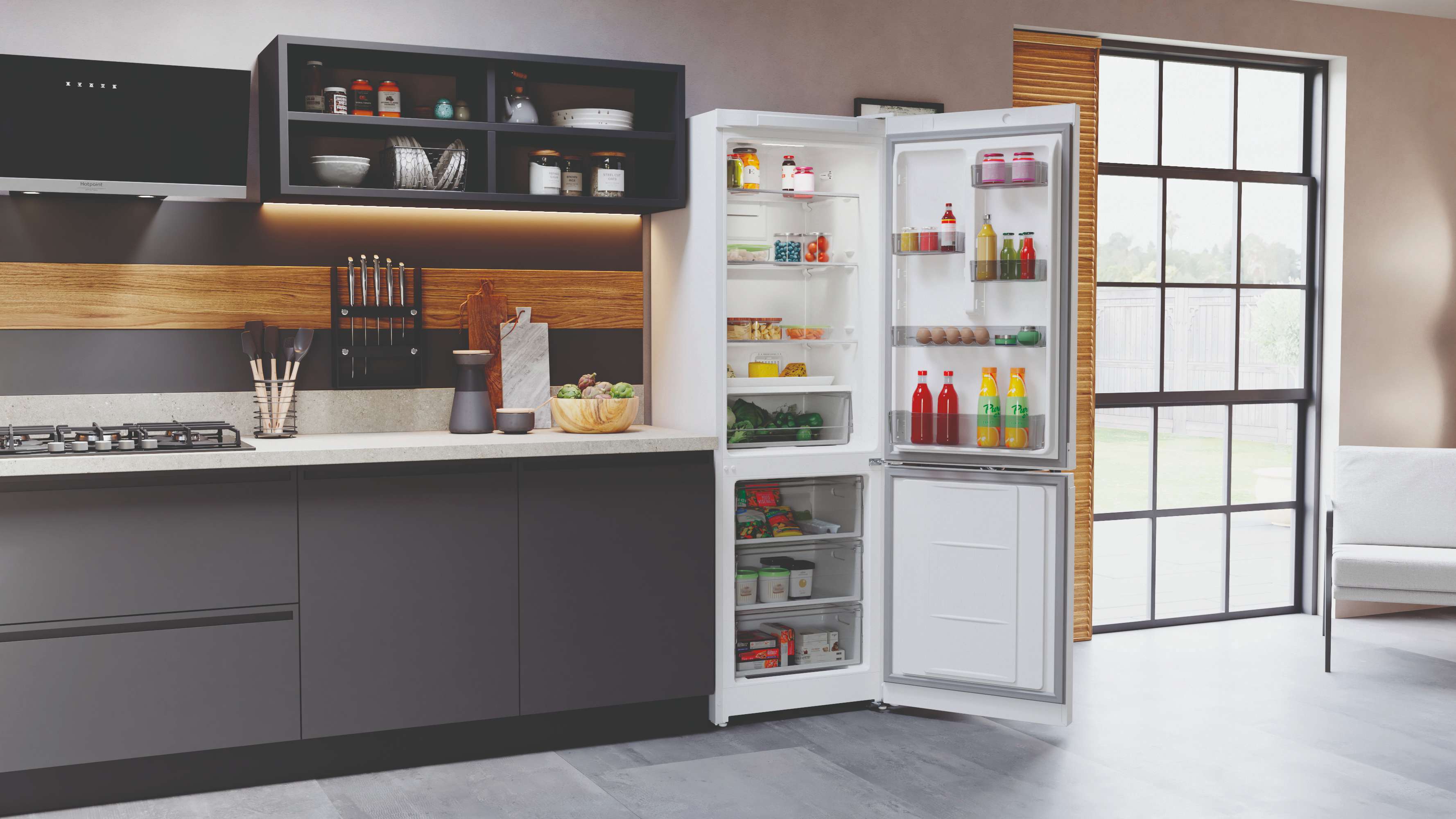 Холодильник с нижней морозильной камерой Hotpoint HT 5180 W - рис.9