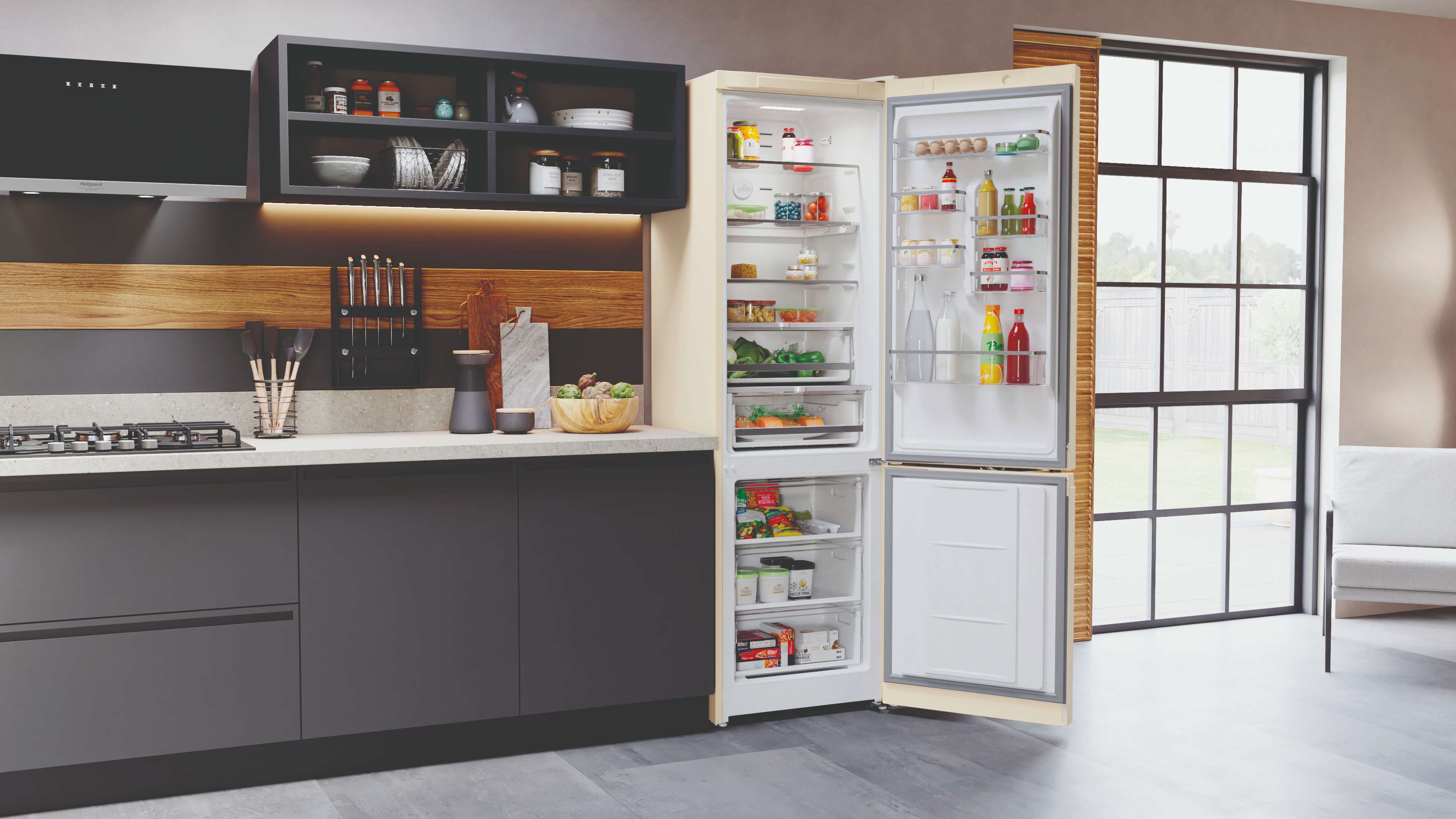 Холодильник с нижней морозильной камерой Hotpoint HT 1816 AB - рис.9