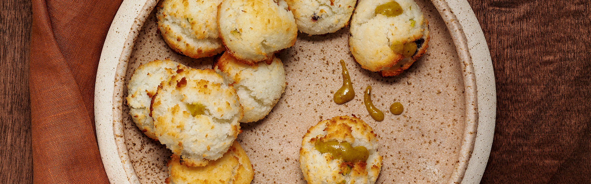 Рецепт кокосового печенья с кремом из фисташек