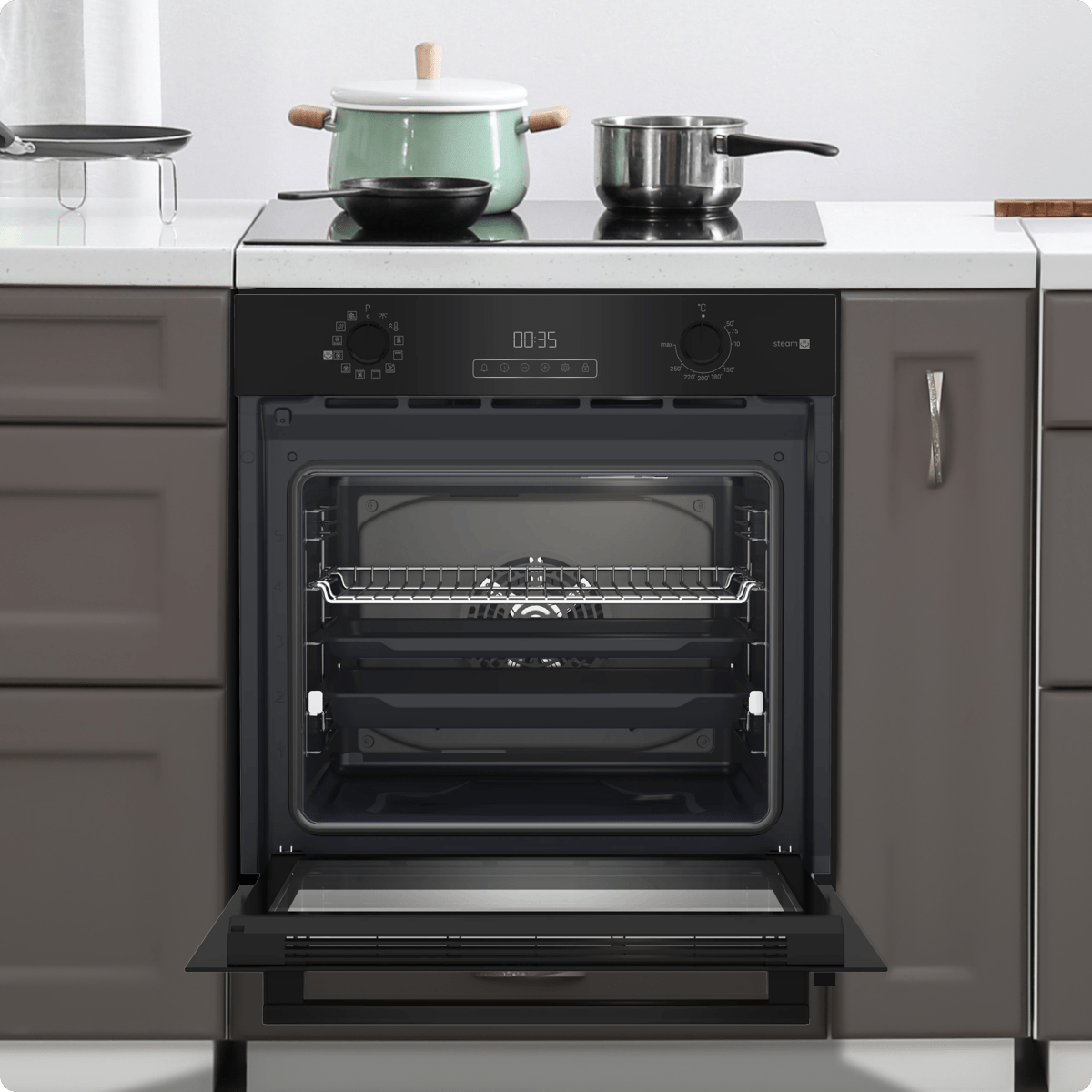 Духовой шкаф Hotpoint HSTF 1231 JSAH BLG с открытой дверцей